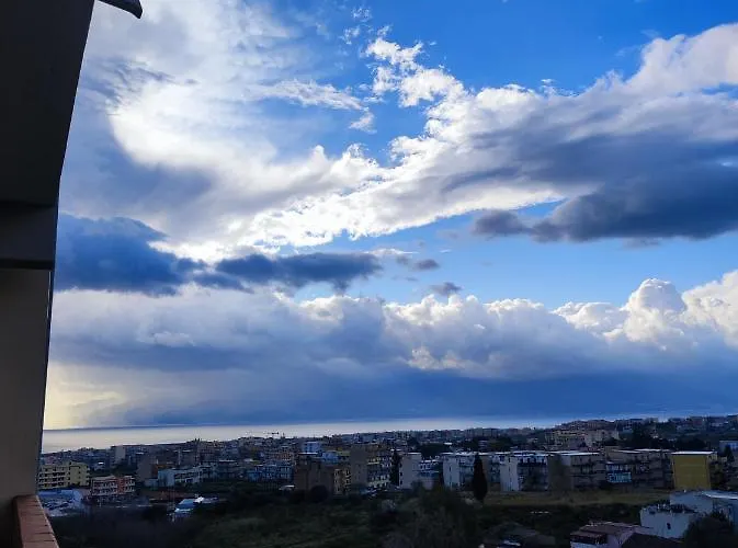 Alojamento de Acomodação e Pequeno-almoço Oasi Reggio di Calabria