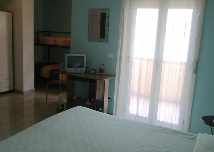 Alojamento de Acomodação e Pequeno-almoço Oasi Reggio di Calabria